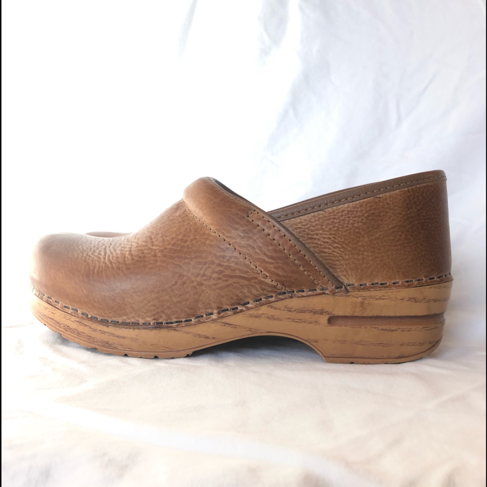 Dansko - Distressed Professional Clogs, Size: 40